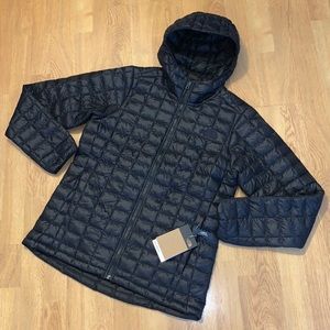 NWT The North Face Eco Thermoball Hoodie - Black